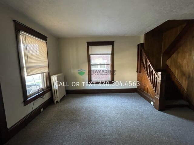 Foto del edificio - 217 Wales Rd NE