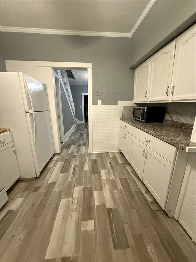 Building Photo - 247 Princeton Ave