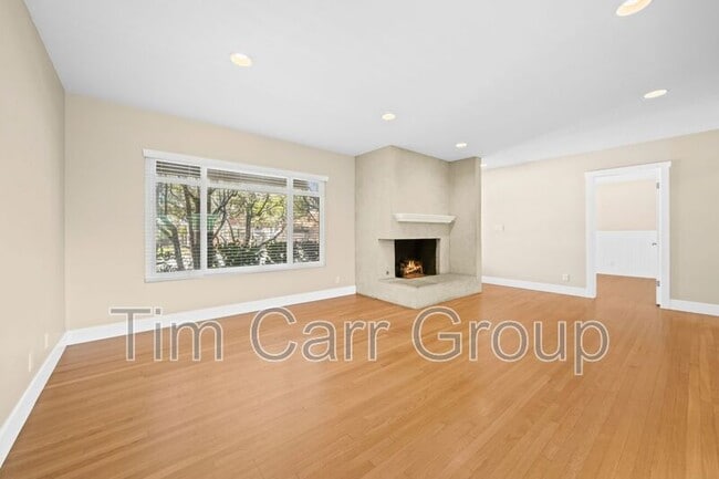 Building Photo - 533 St Andrews Rd