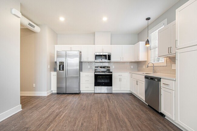 Foto del edificio - Two Bedroom | Two Bath in Ada, MI