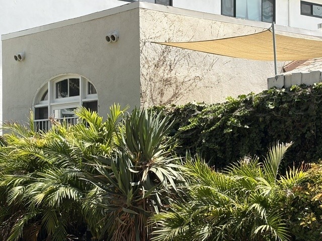 Building Photo - 942 Havenhurst Dr