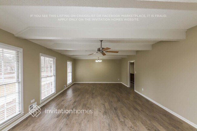 Foto del edificio - 3011 Stoneridge Ct