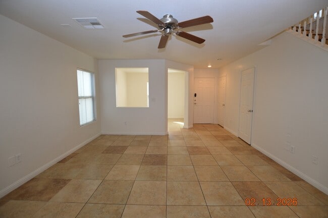 Building Photo - 3338 Cave Primrose St