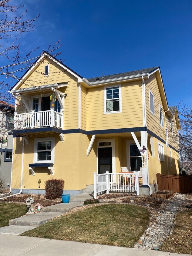 Foto principal - 9311 E 5th Ave