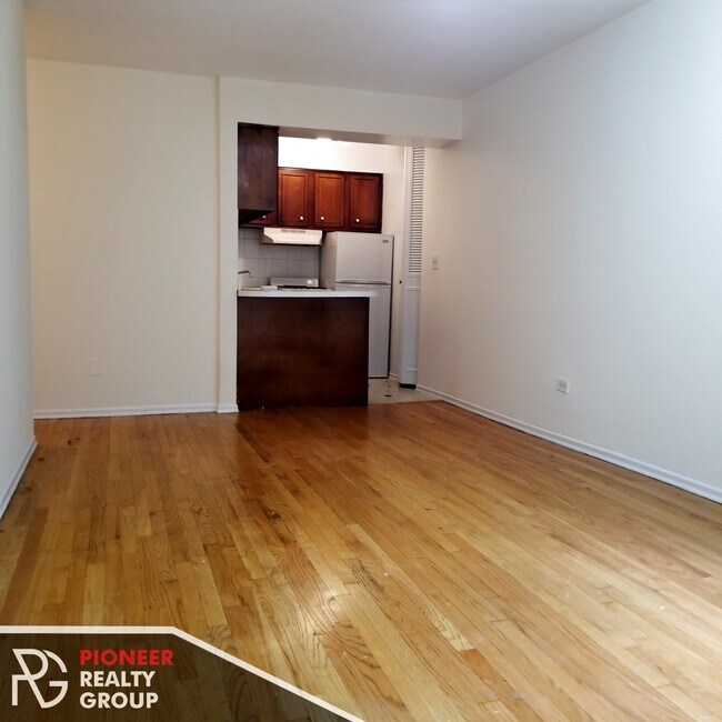 Foto del edificio - 524 W Oakdale Ave