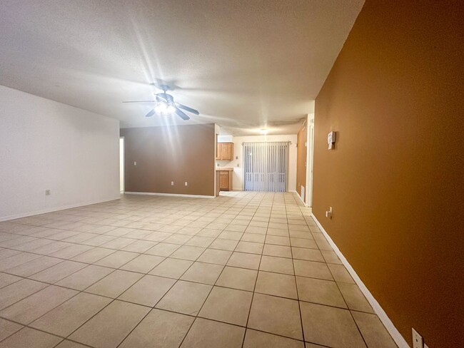 Building Photo - Move-In Ready 4-Bedroom Home with Scenic B...