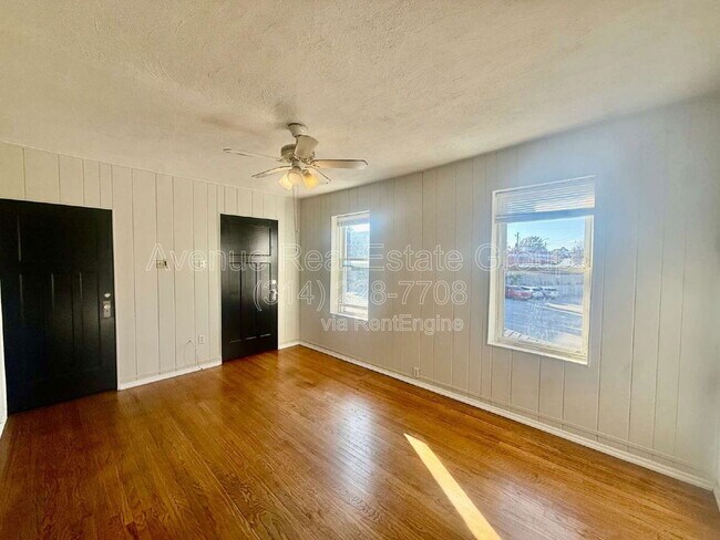 Foto del edificio - 2718 Hampton Ave