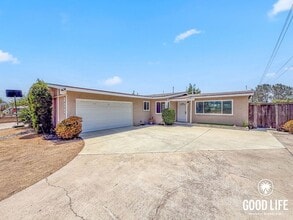 Building Photo - 8051 San Carlos Dr