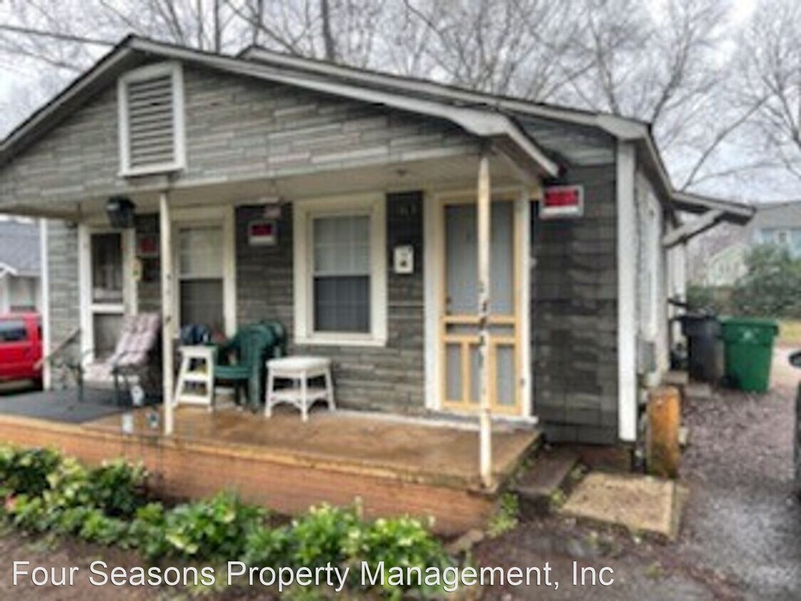 Primary Photo - 2 br, 1 bath House - 423 Skyland Avenue