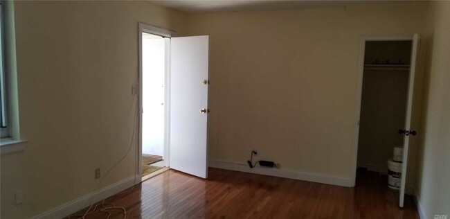 Building Photo - 254-3-254-73 73rd Rd