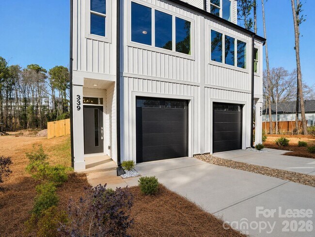 Foto del edificio - 339 Gray Dr