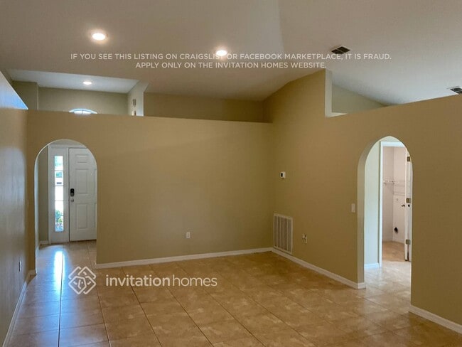 Building Photo - 1808 Maeve Cir