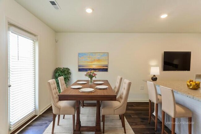 Foto del edificio - 5693 Timber Leaf Lp