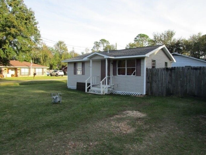 Building Photo - 1207 Iris St