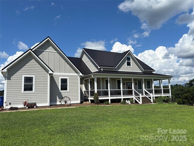 Foto del edificio - 1355 Bear Creek Rd