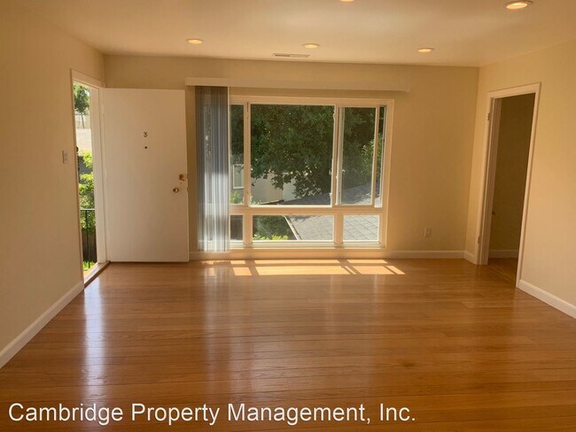 Foto del edificio - 153 Crystal Springs Rd
