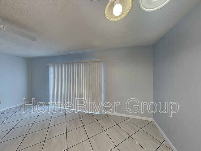 Foto del edificio - 3065 George Mason Ave