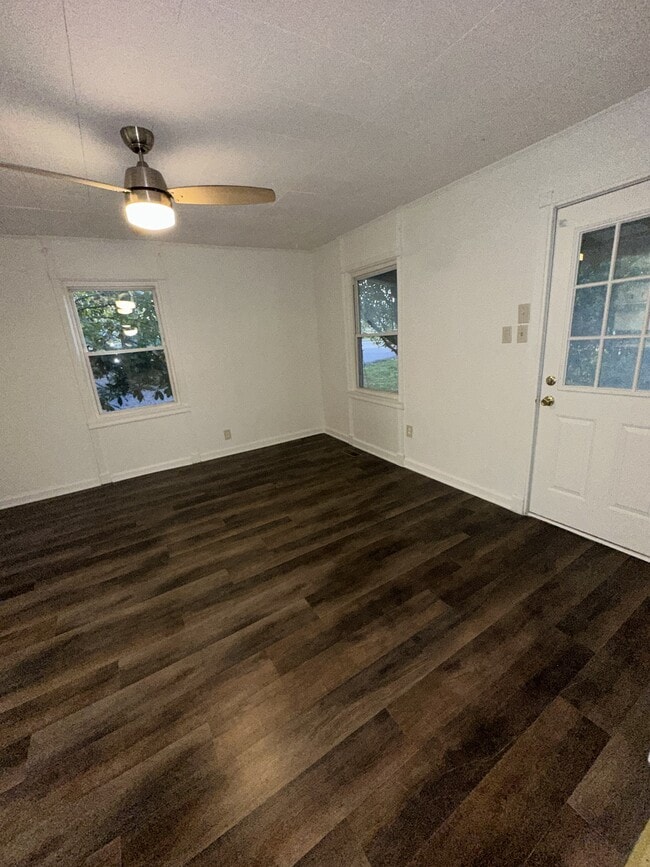 Photo - 2135 Rock Springs Rd House