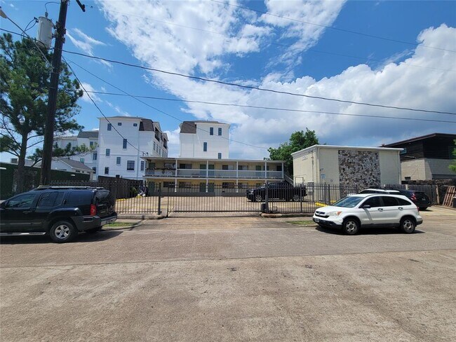 Foto del edificio - 1328 Bomar St