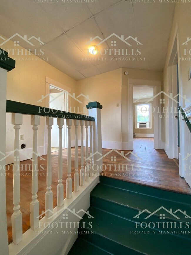 Foto del edificio - 110 N Prevost St