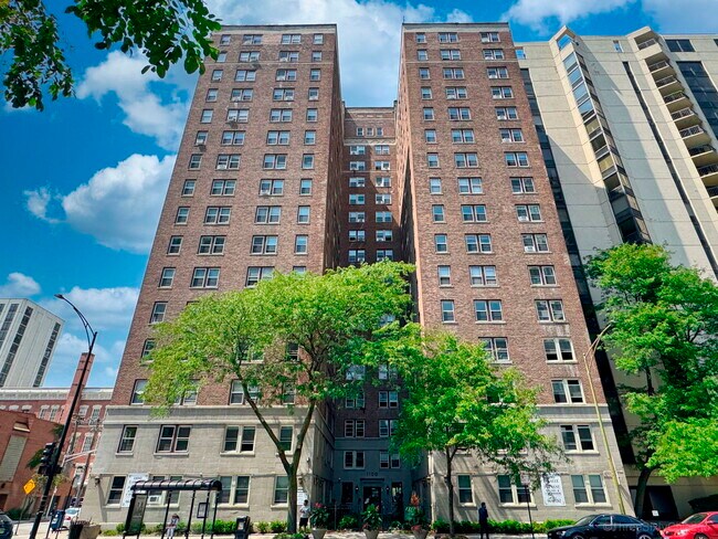 Foto del edificio - 1100 N La Salle Dr