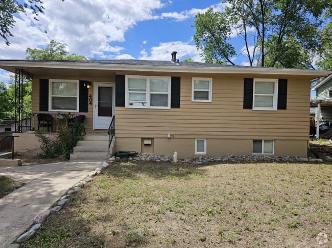 Building Photo - 404 Wilhelmia Ave