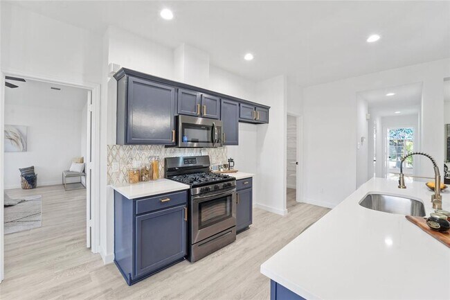 Building Photo - 2537 Vernell Way