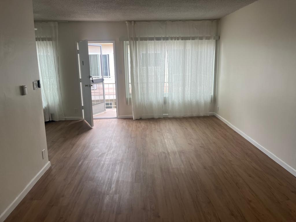 Foto principal - 739 N Croft Ave