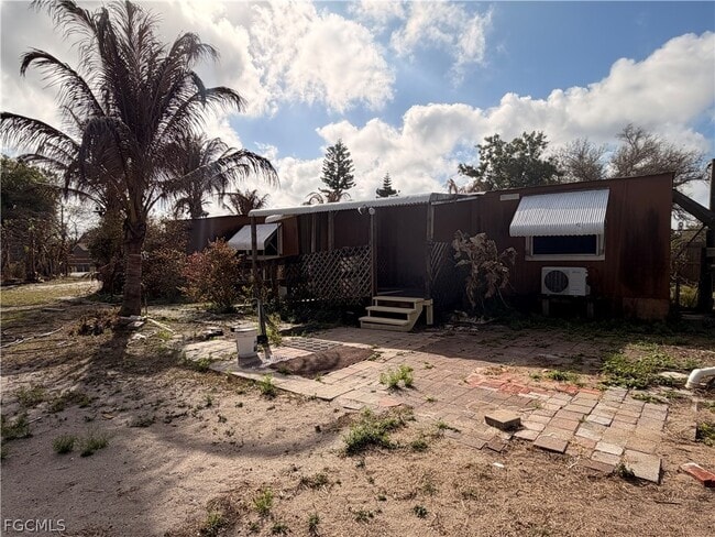 Foto del edificio - 8086 Marx Dr