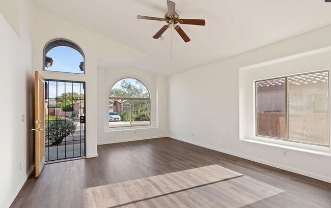 Building Photo - Rancho Sahuarita