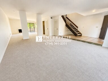 Foto del edificio - Beautiful 3-bedroom Anaheim Hills home with private patios and community pool!