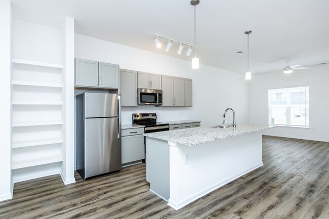 Building Photo - Sandpiper Terrace