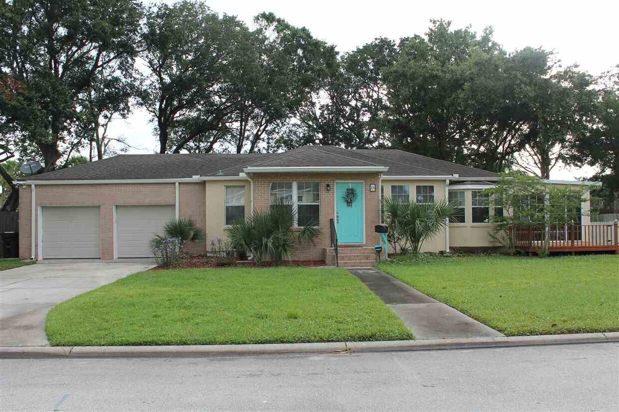 Primary Photo - 46 Dolphin Dr