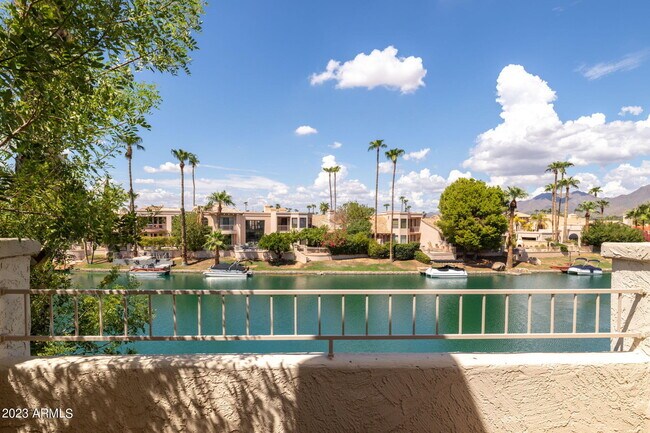 Foto del edificio - 10080 E Mountainview Lake Dr