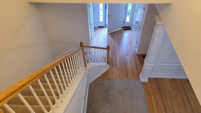 Building Photo - 58 Tulip Cir