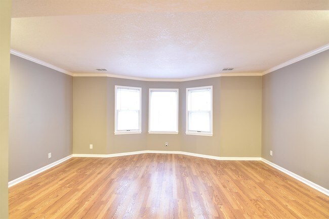3419 Wyandotte St Unit 2, Kansas City, MO 64111 ...