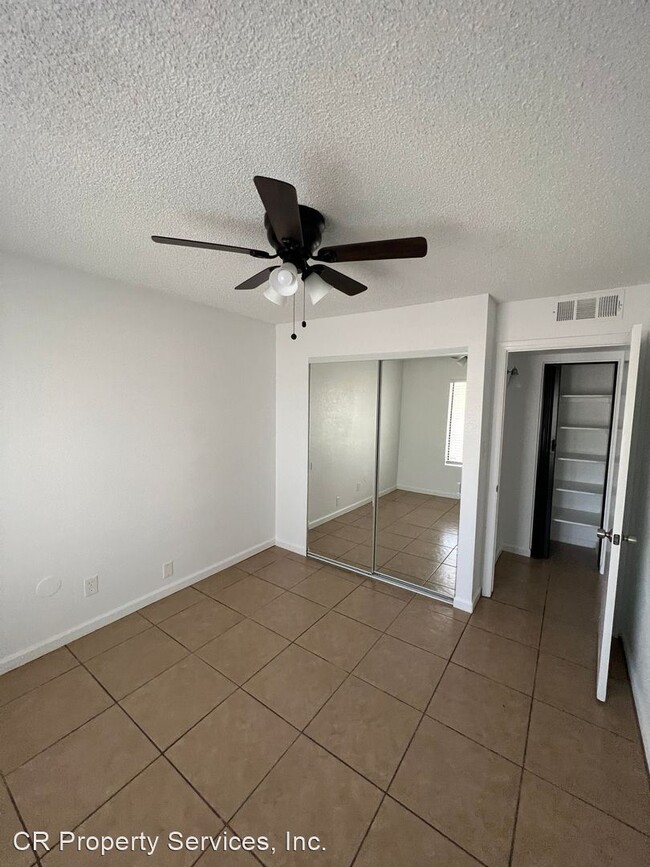 Building Photo - 3 br, 2 bath House - 1111 W Calle Tuberia