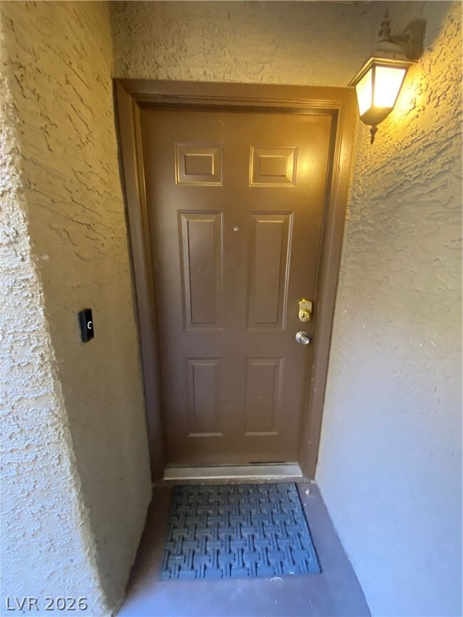 Building Photo - 2200 S Fort Apache Rd