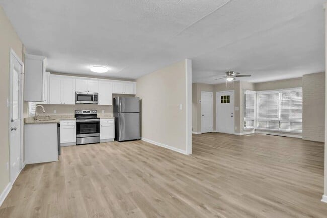 Photo - 6061 Lower Brk Ln House