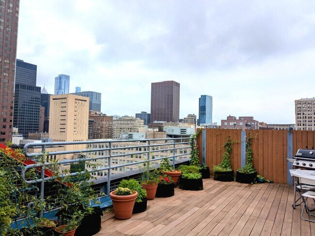 Building Photo - 161 W Harrison St