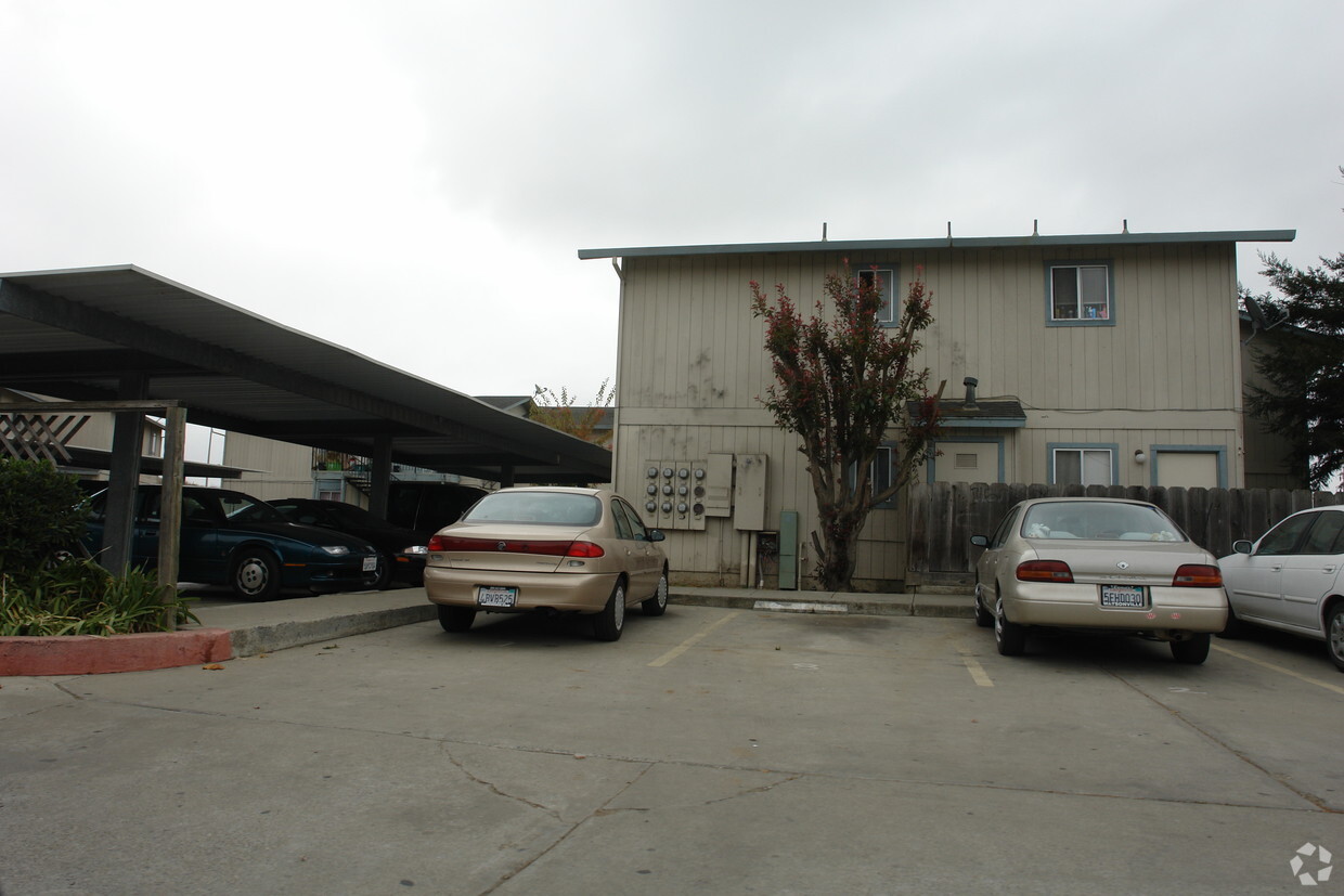 Building Photo - Del Monte Avenue Apartments