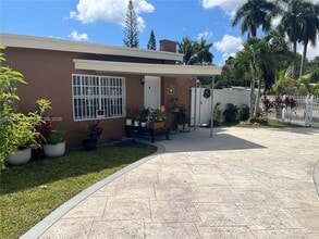 Building Photo - 101 Miami Gardens Rd
