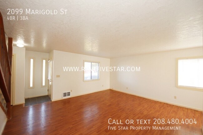 Foto del edificio - 2099 Marigold St