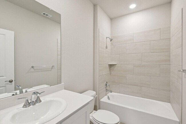 Foto del edificio - 6625 Vly Lk Ln