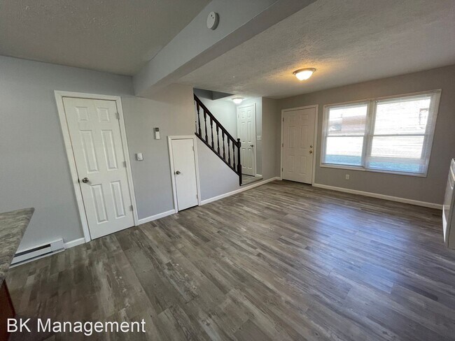 Building Photo - 2 br, 1.5 bath House - 701 Indian Springs ...
