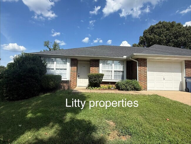 Foto del edificio - 1505 Stonebrook Ct
