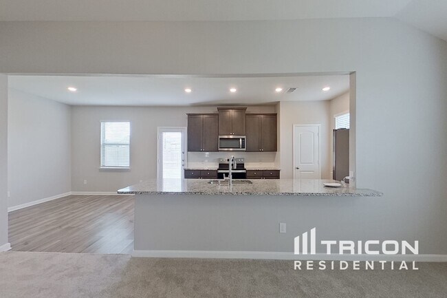 Foto del edificio - 1603 Cotton Blossom Ln