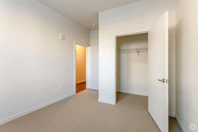 3BR, 2BA - Roadmaster - Railway Flats Apartments