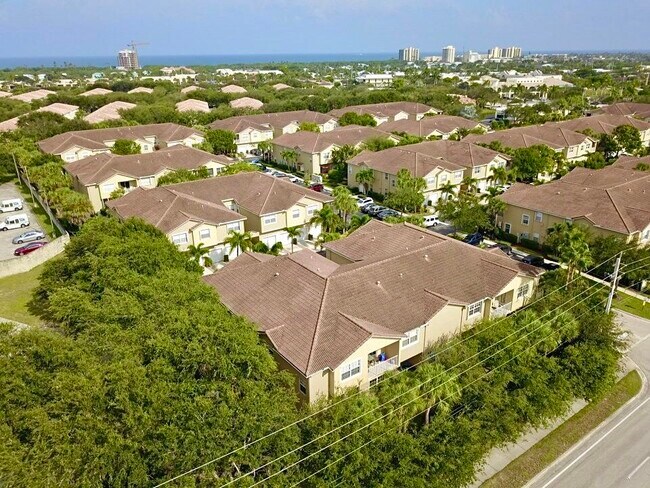 Building Photo - 101 Lighthouse Cir
