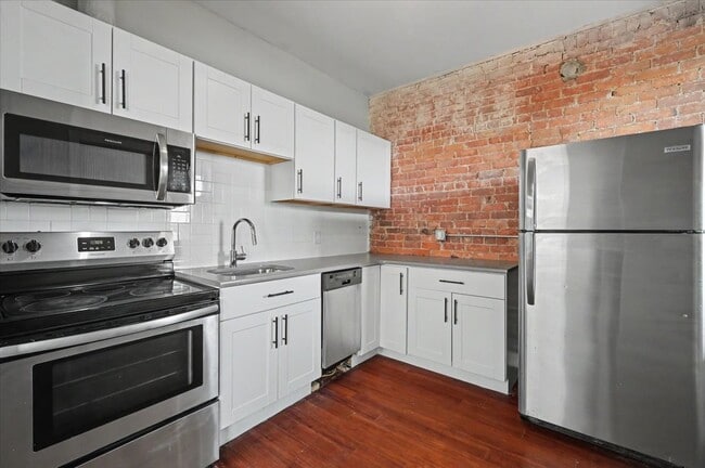 Building Photo - Woodward Lofts